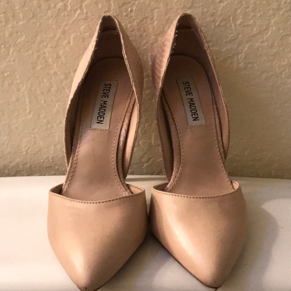 Steve madden shoes.